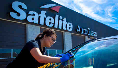 Does Safelite reseal windshields?