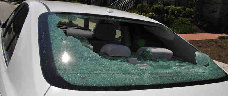 What happens if you drive with a cracked windshield?