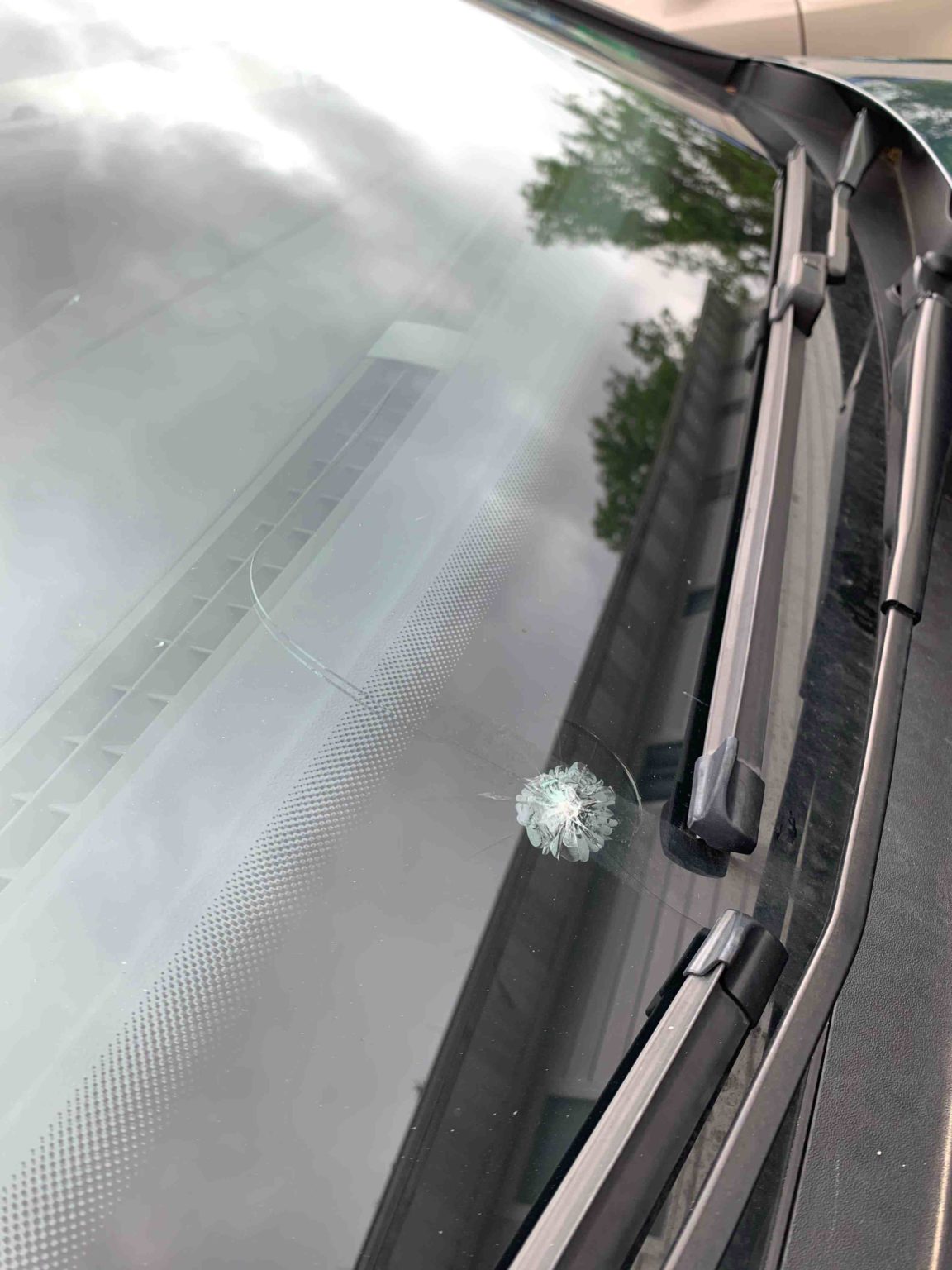 Who pays when a rock hits your windshield? Windshield Replacement Dallas